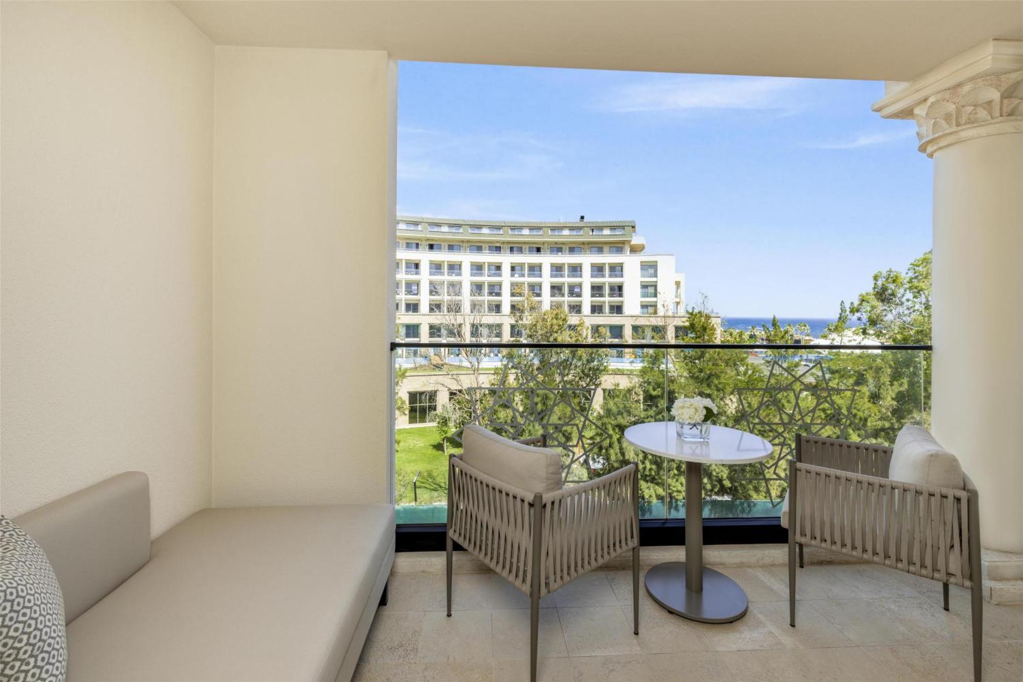 Superior Twin Room Garden View